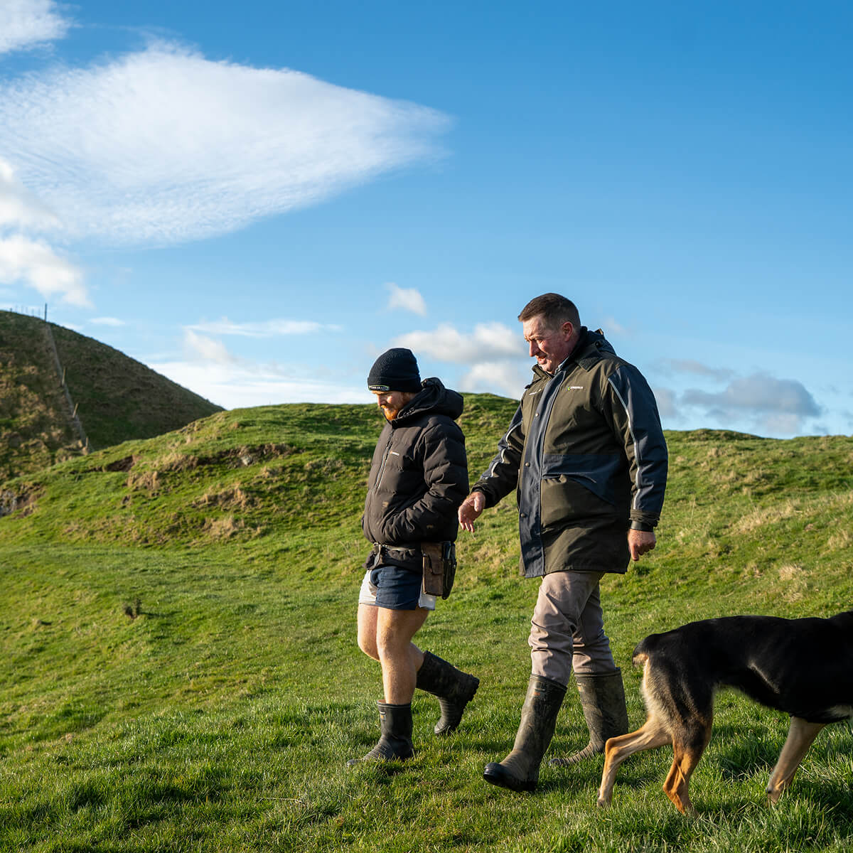 Colin Tyler, Ravensdown Environmental Consultant Walking With Farm Owner On New Zealand Farm. (1)